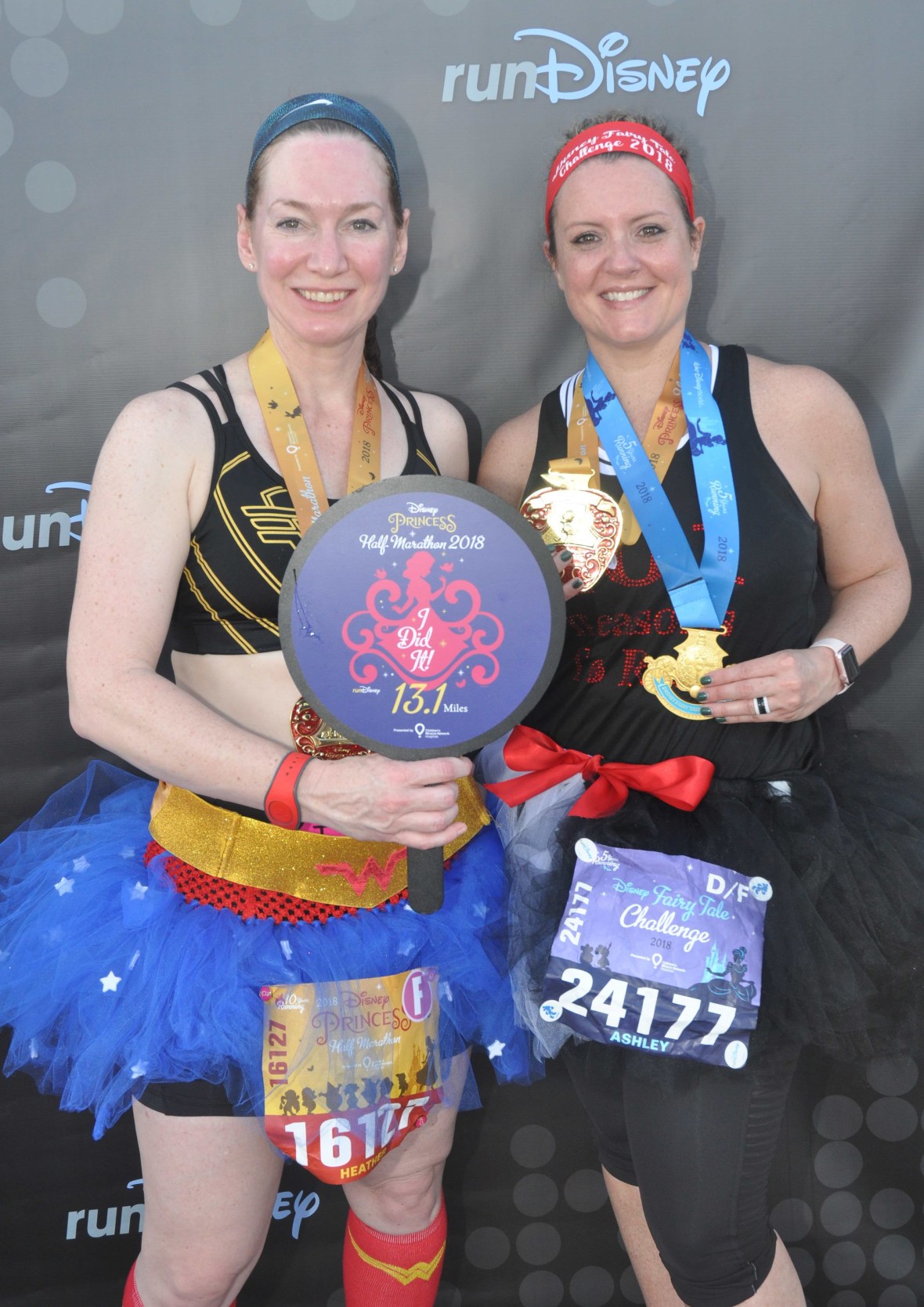 wdwrundisney_wdwmarahalfmedalbackdrop26_20180225_8194058464.jpg